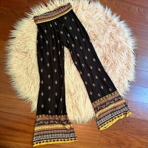 NWOT Earthbound Trading Company Yoga Fold Over Bell Bottom Stretchy Pant